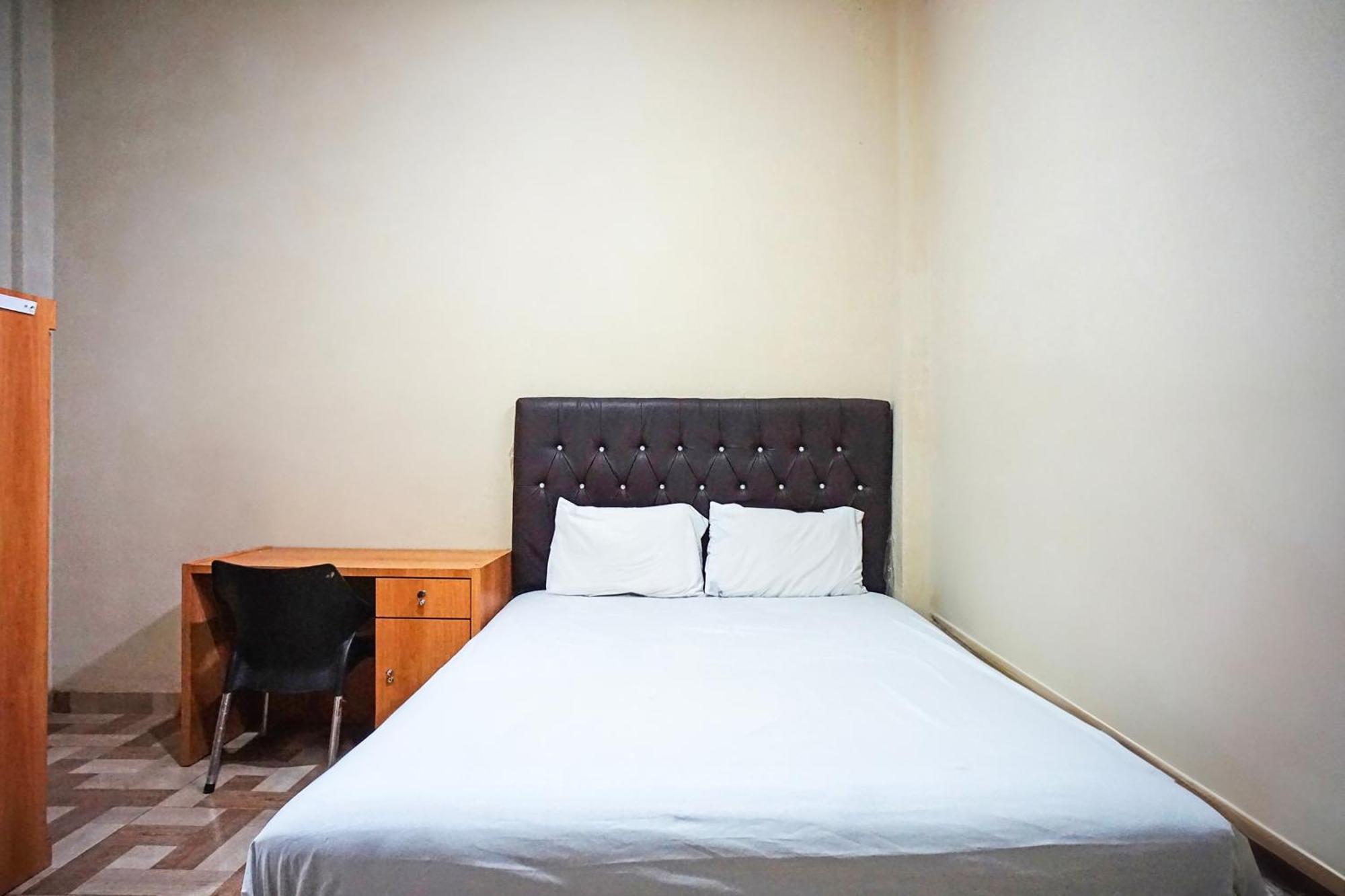 Hotel Oyo 93355 Maestro Syariah Medan