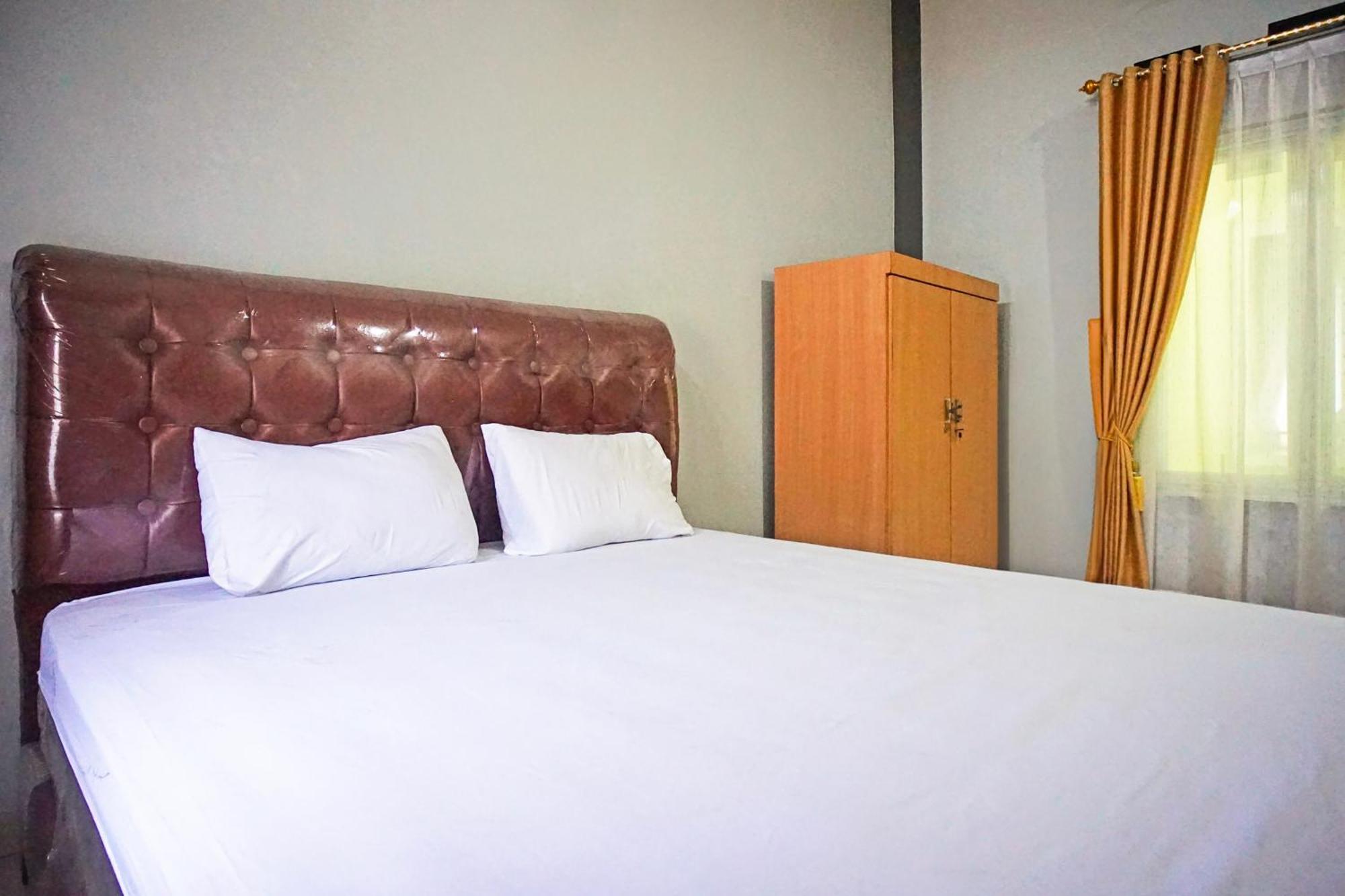 Oyo 93355 Maestro Syariah Hotel